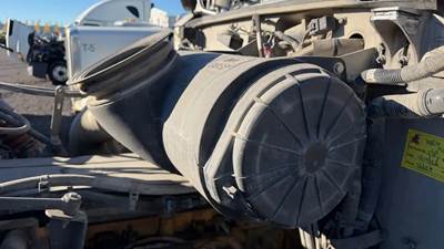 Peterbilt 357 Air Cleaner / Air Filter Housing