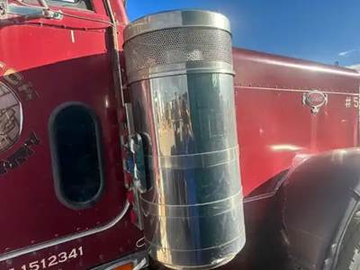 Peterbilt 379 Right Air Cleaner / Air Filter Housing