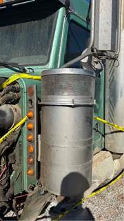 Peterbilt 379 Right Air Cleaner / Air Filter Housing