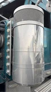 Peterbilt 379 Left Air Cleaner / Air Filter Housing