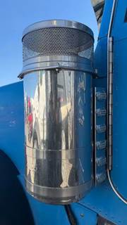 Peterbilt 379 Left Air Cleaner / Air Filter Housing