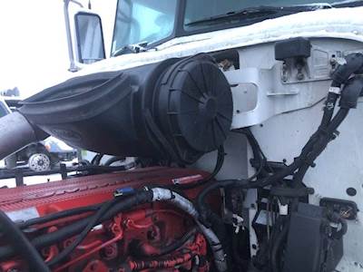 Peterbilt 386 Air Cleaner / Air Filter Housing