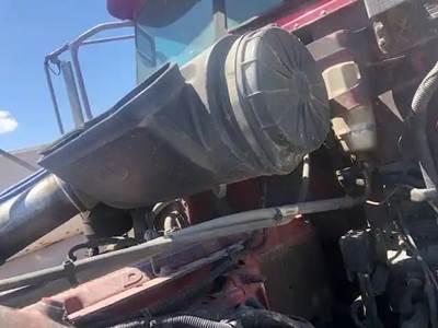 Peterbilt 386 Air Cleaner / Air Filter Housing