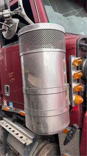 Peterbilt 389 Right Air Cleaner / Air Filter Housing