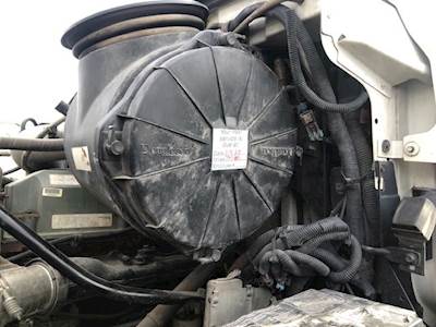 Sterling 9500 Series Air Cleaner / Air Filter Housing