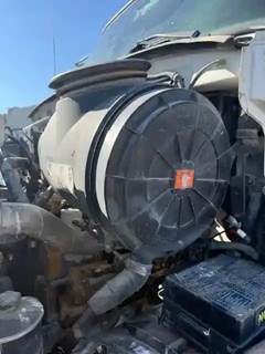 Sterling L7500 Air Cleaner / Air Filter Housing