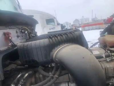 Western Star 5700 Air Cleaner / Air Filter Housing