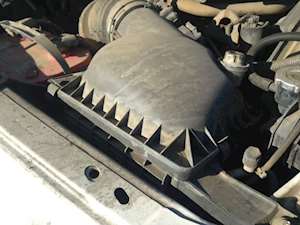 Dodge Ram 4500 Air Cleaner / Air Filter Housing for a 2008 Dodge 4500