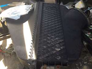 Freightliner Cascadia Right Air Cleaner / Air Filter Housing