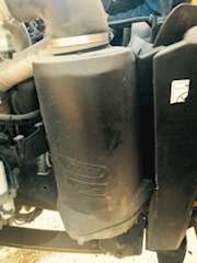 Freightliner FL70 Air Cleaner / Air Filter Housing