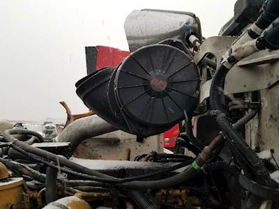 Peterbilt 386 Air Cleaner / Air Filter Housing