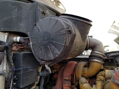 Peterbilt 387 Right Air Cleaner / Air Filter Housing