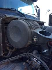 Volvo VNL Air Cleaner / Air Filter Housing