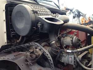 Volvo VNL Right Air Cleaner / Air Filter Housing