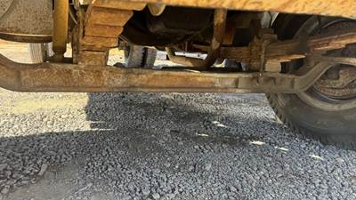 Chevrolet C60 Front Axle Assembly