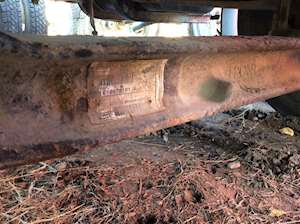 Ford 10K Front Axle Assembly for a 2006 Ford F-750