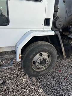 Ford CF7000 Front Axle Assembly