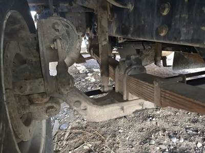 Ford LTL9000 Front Axle Assembly