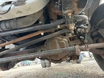 Ford Front Axle Assembly for a 2011 Ford F-350