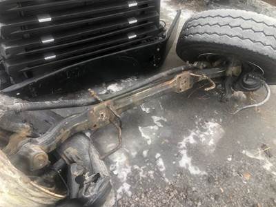 Freightliner 114SD Front Axle Assembly