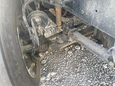 Freightliner Cascadia 113 Front Axle Assembly