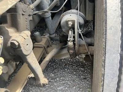 Freightliner Cascadia 125 Front Axle Assembly