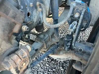 GMC TopKick C7000 Front Axle Assembly for a 1996 GMC C7000 Topkick