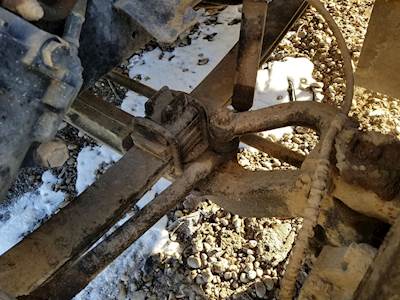 International 4700 Front Axle Assembly