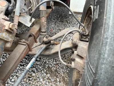 International 4700 Front Axle Assembly