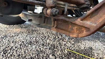 International 8600 Front Axle Assembly