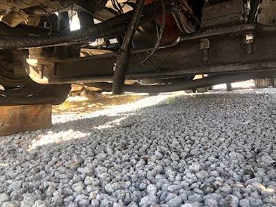 International 9900i Front Axle Assembly