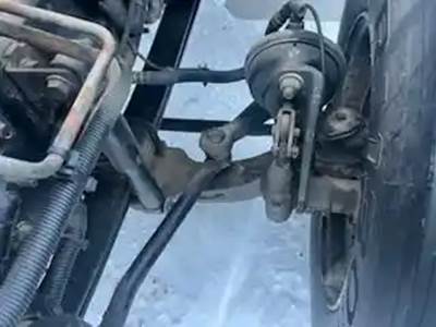 International DuraStar 4300 Front Axle Assembly