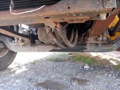 International DuraStar 4300 Front Axle Assembly