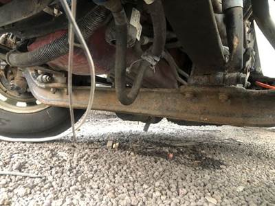 International DuraStar 4400 Front Axle Assembly