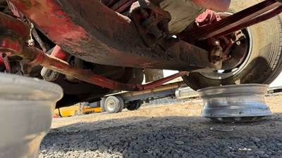 International LT Front Axle Assembly