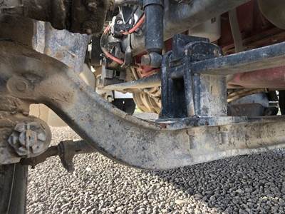 International LT625 Front Axle Assembly