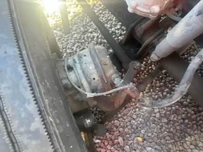 International LT625 Front Axle Assembly