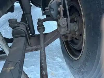 Mack CH613 Front Axle Assembly