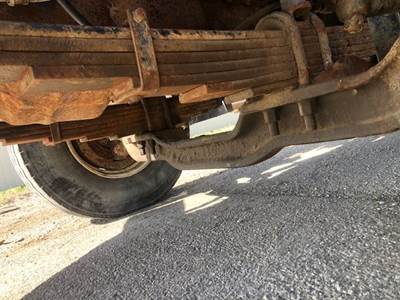 Mack CL713 Front Axle Assembly