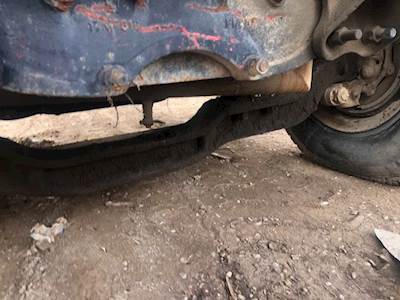 Mack R685ST Front Axle Assembly