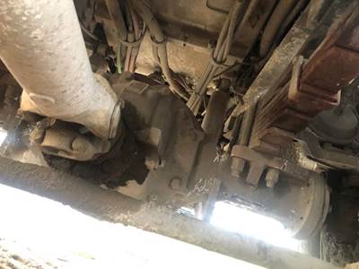 Meritor-Rockwell Front Axle Assembly for a 2007 Oshkosh