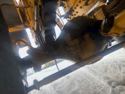 Eaton Front Axle Assembly for a 1996 Oshkosh P-series