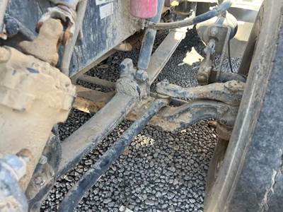 Peterbilt 384 Front Axle Assembly
