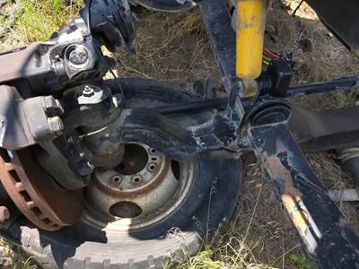 Peterbilt 384 Front Axle Assembly