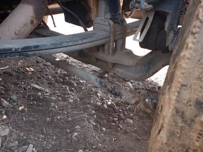 Peterbilt 385 Front Axle Assembly