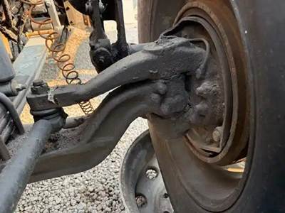 Peterbilt 389 Front Axle Assembly