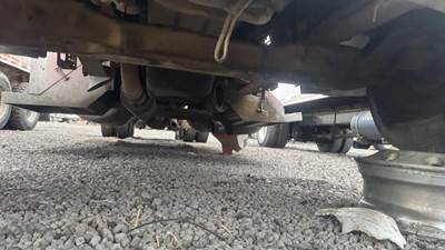 Peterbilt 389 Front Axle Assembly