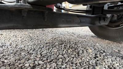 Peterbilt 389 Front Axle Assembly
