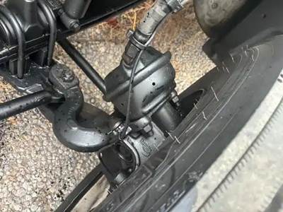 Peterbilt 579 Front Axle Assembly