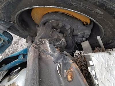 Peterbilt 587 Front Axle Assembly